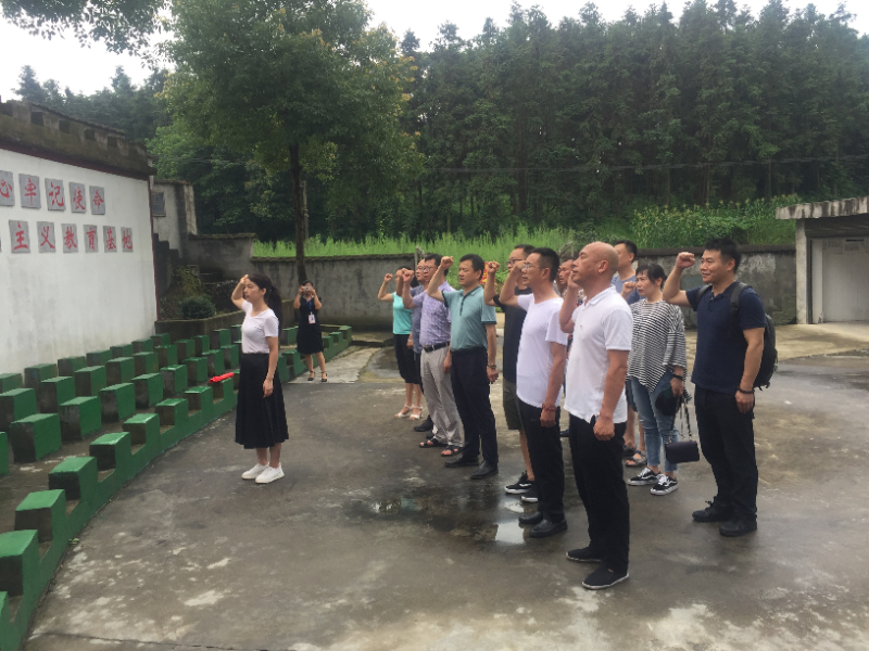 0c635476f6423d68d86f2504834b8df.jpg 0c635476f6423d68d86f2504834b8df.jpg